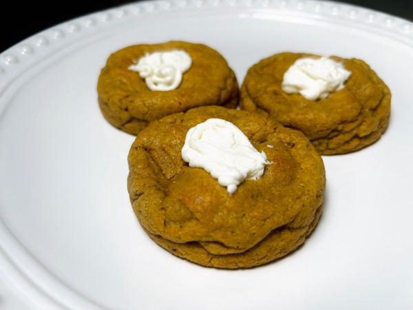 🍂 Pumpkin Roll Dream Cookie – 3 oz